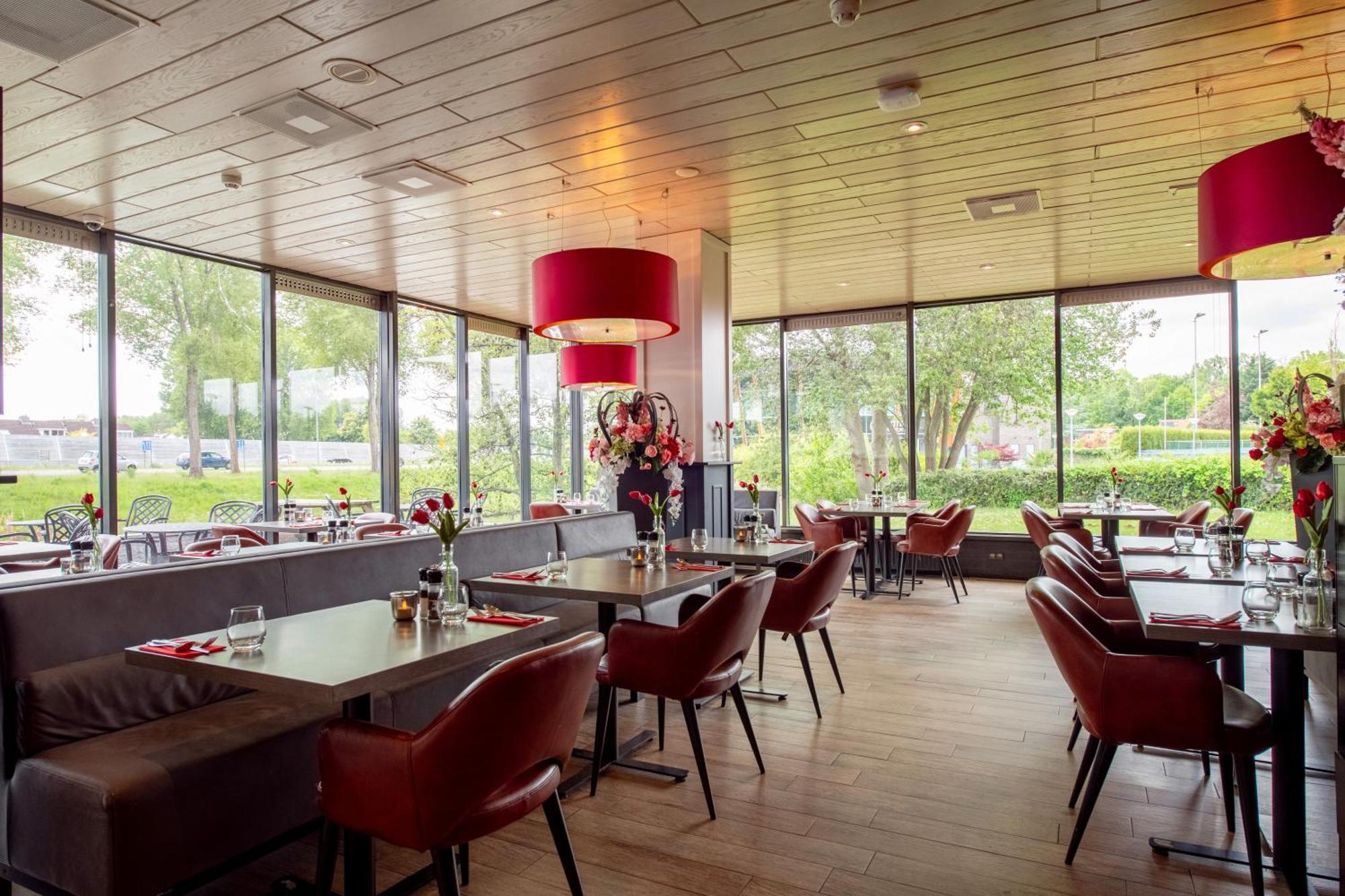 Hotel Bastion Schiphol 3*