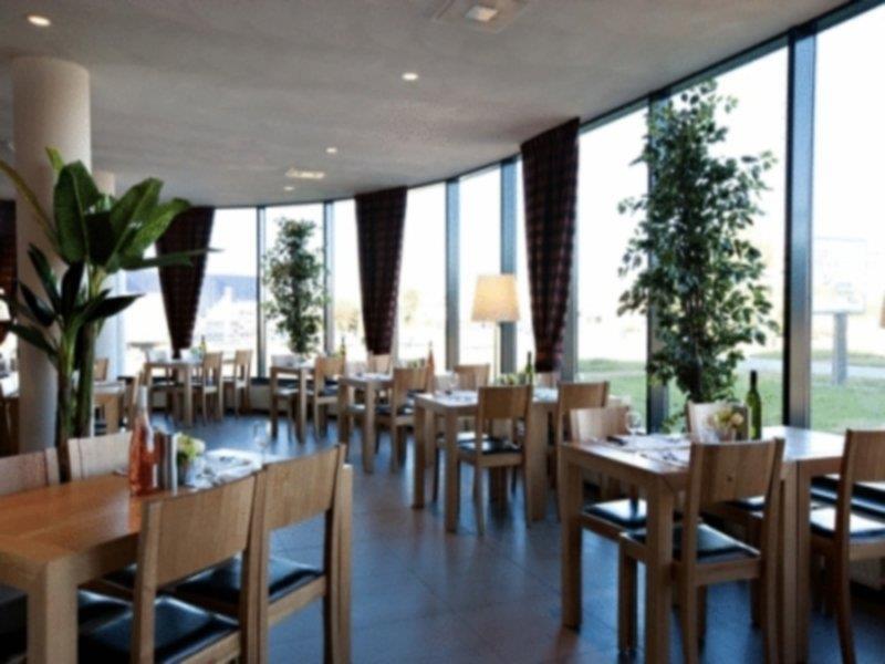 Bastion Schiphol Hotel 3*