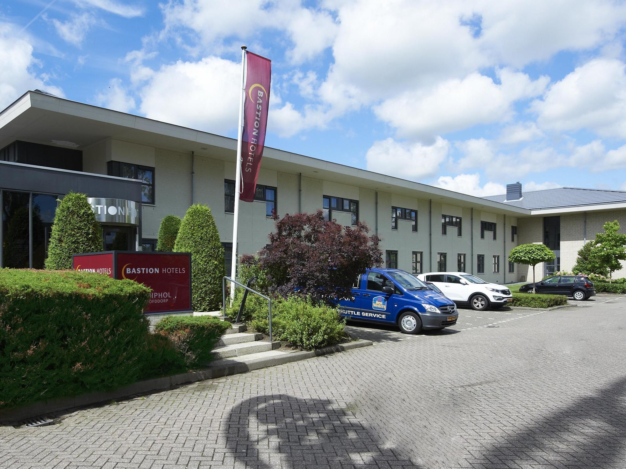 Hotel Bastion Schiphol 3*
